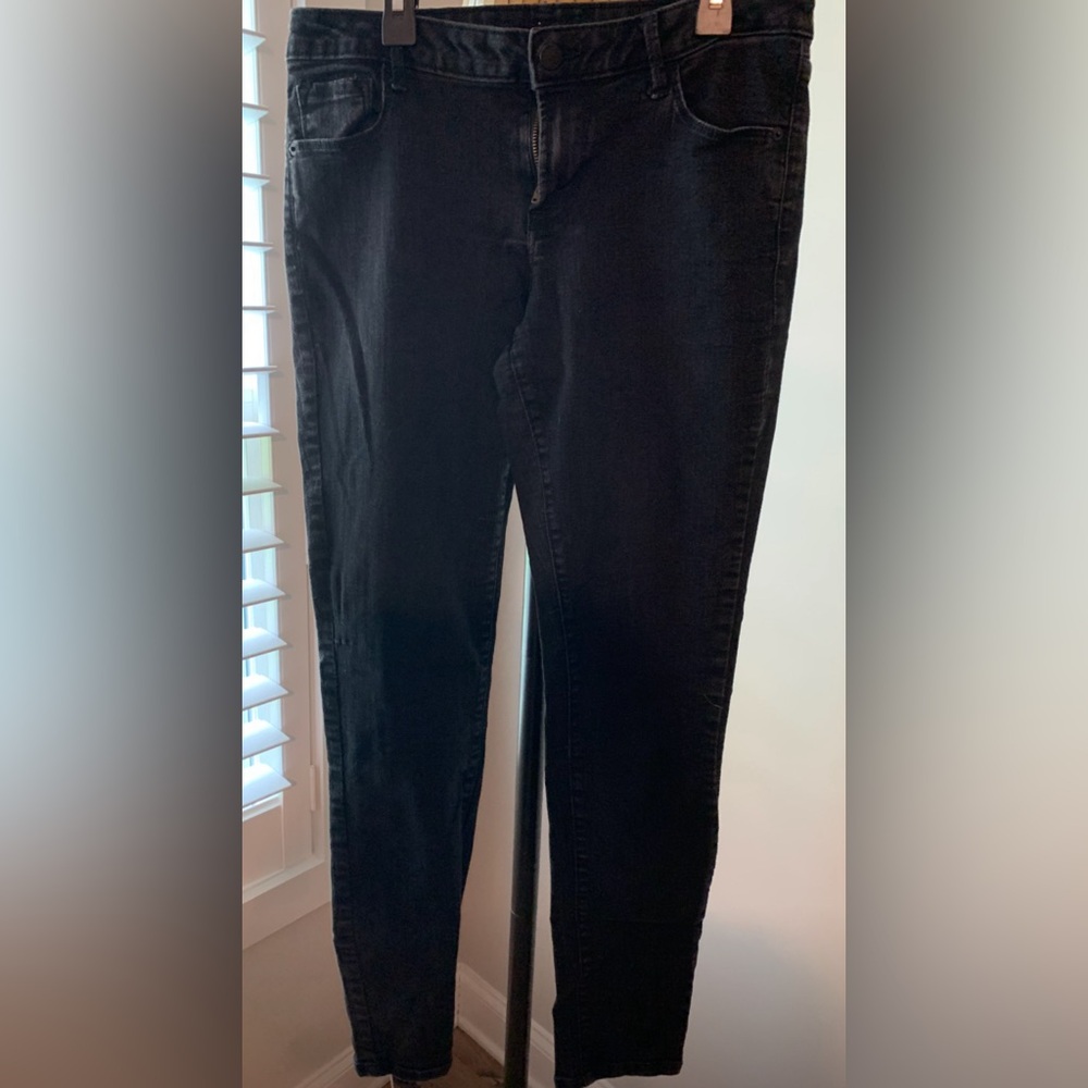 Old Navy Low Rise Rockstar Jeans Size 12 Long J9